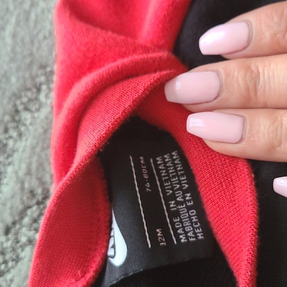 Nike sweatshirt sweatpants set - Picture 2 of 2